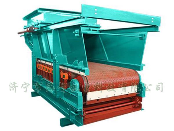 帶式（甲帶）給料機(jī)具有運(yùn)行平穩(wěn)、節(jié)能、環(huán)保等優(yōu)點(diǎn)